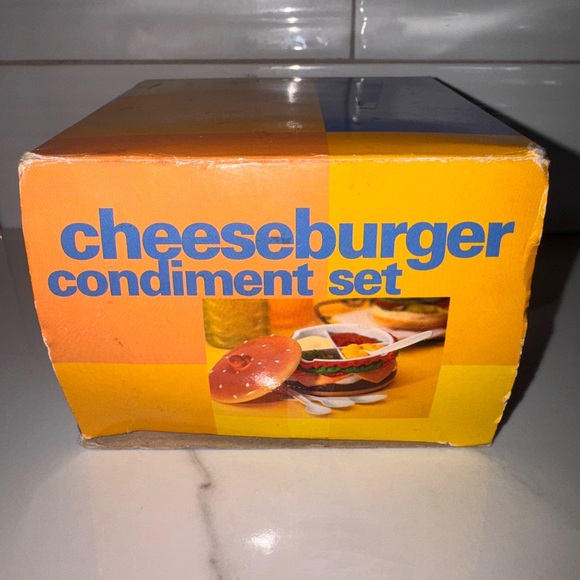 Cheeseburger Condiment Set - Picture 4 of 12